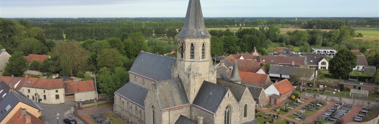 Sint-Pietersbandenkerk, Semmerzake (Gavere)